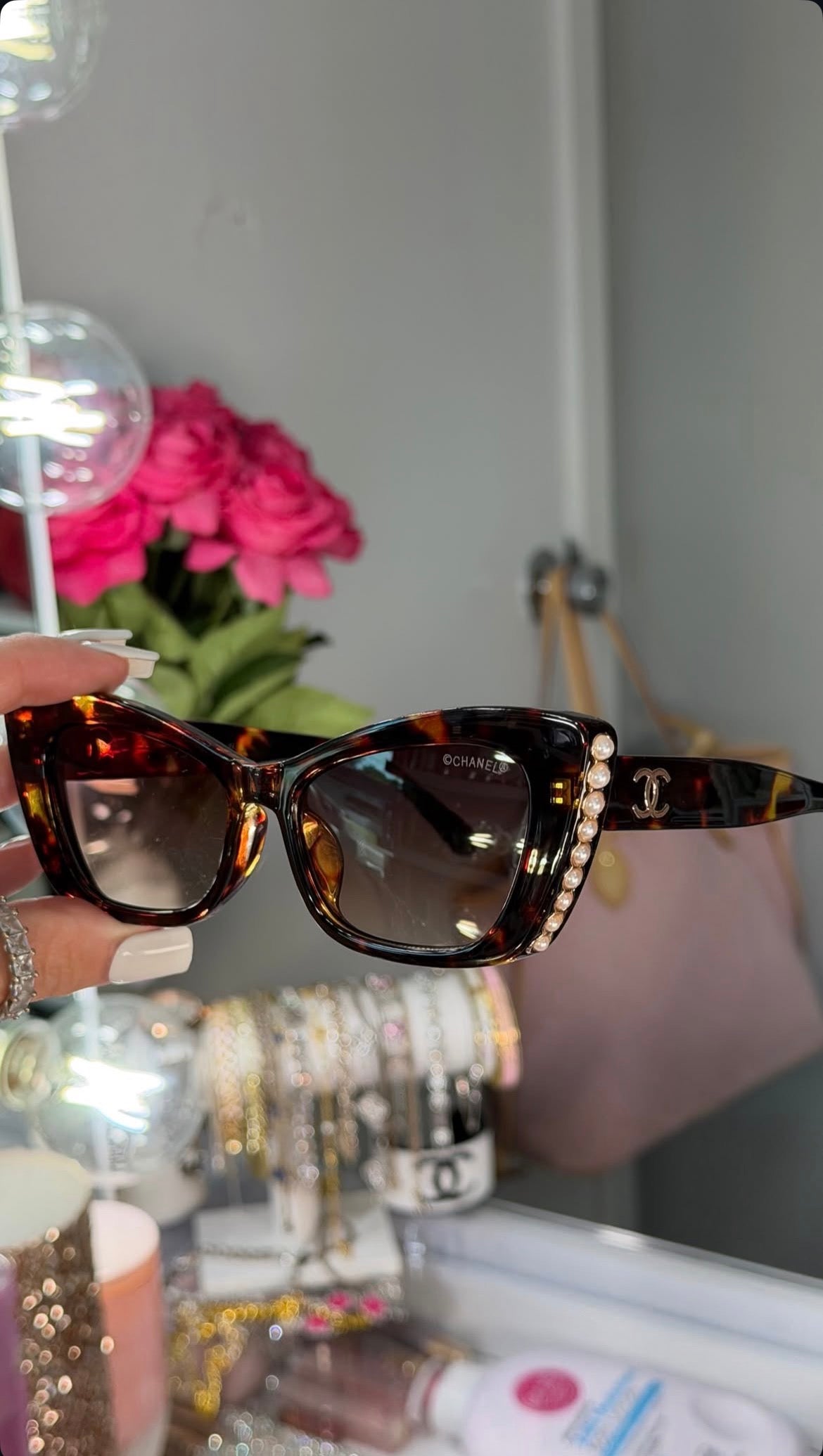 Pearl Accent UV400 Sunglasses